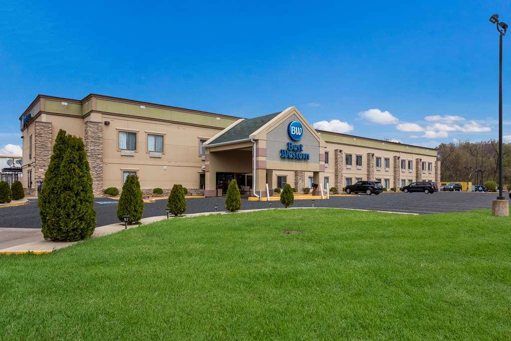 Best Western Crossroads Inn Schererville Exterior photo