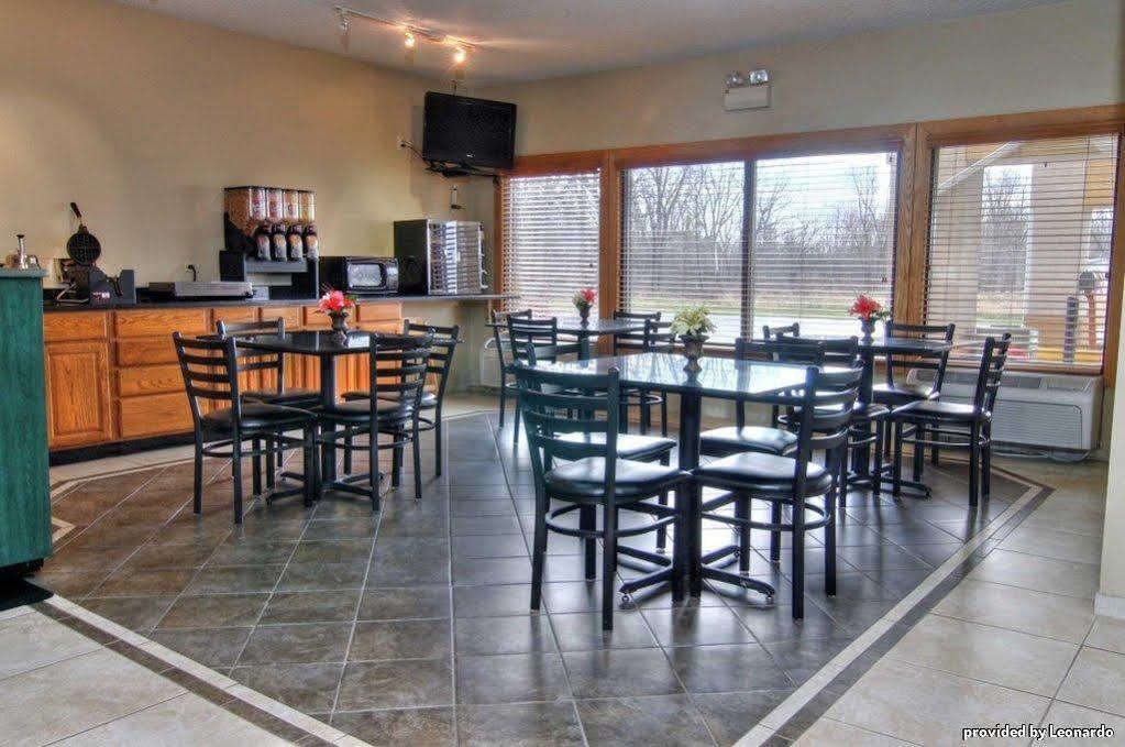 Best Western Crossroads Inn Schererville Restaurant photo